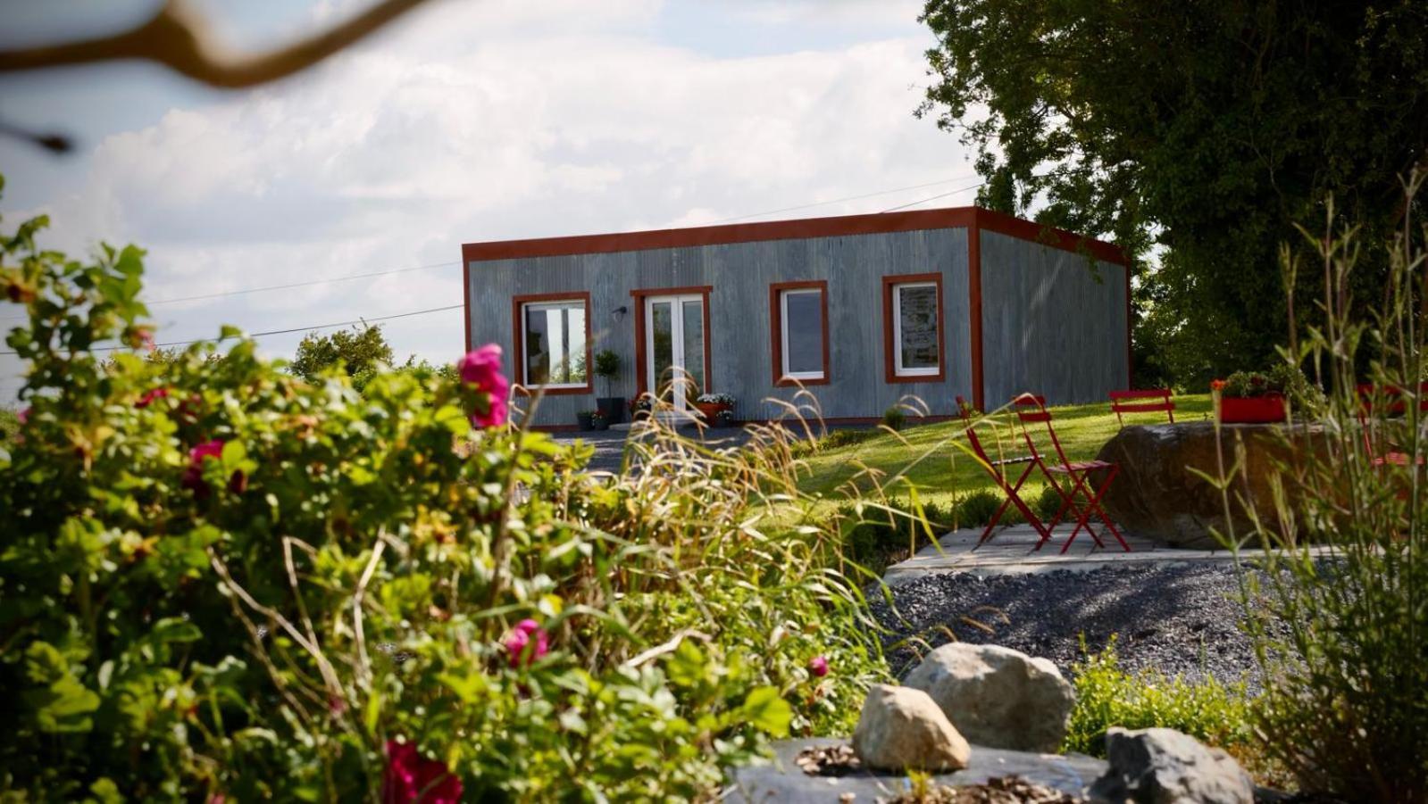 Holiday home The Tin Shed *