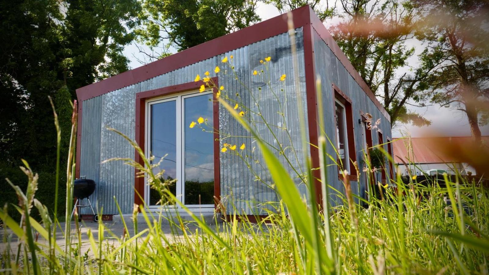 Holiday home The Tin Shed *